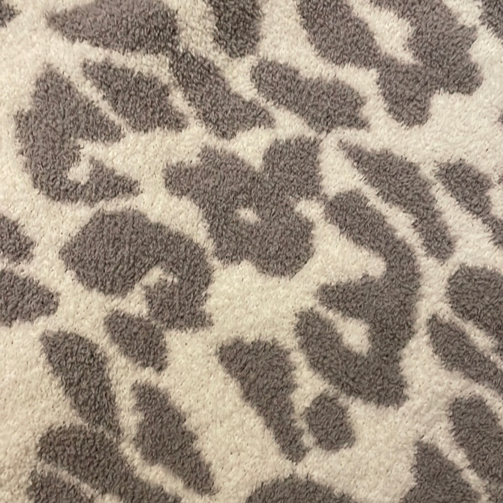 Meet your Posher, Leigh